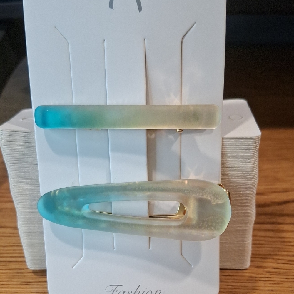 Elegant Turquoise & Cream Ombre Hair Clips